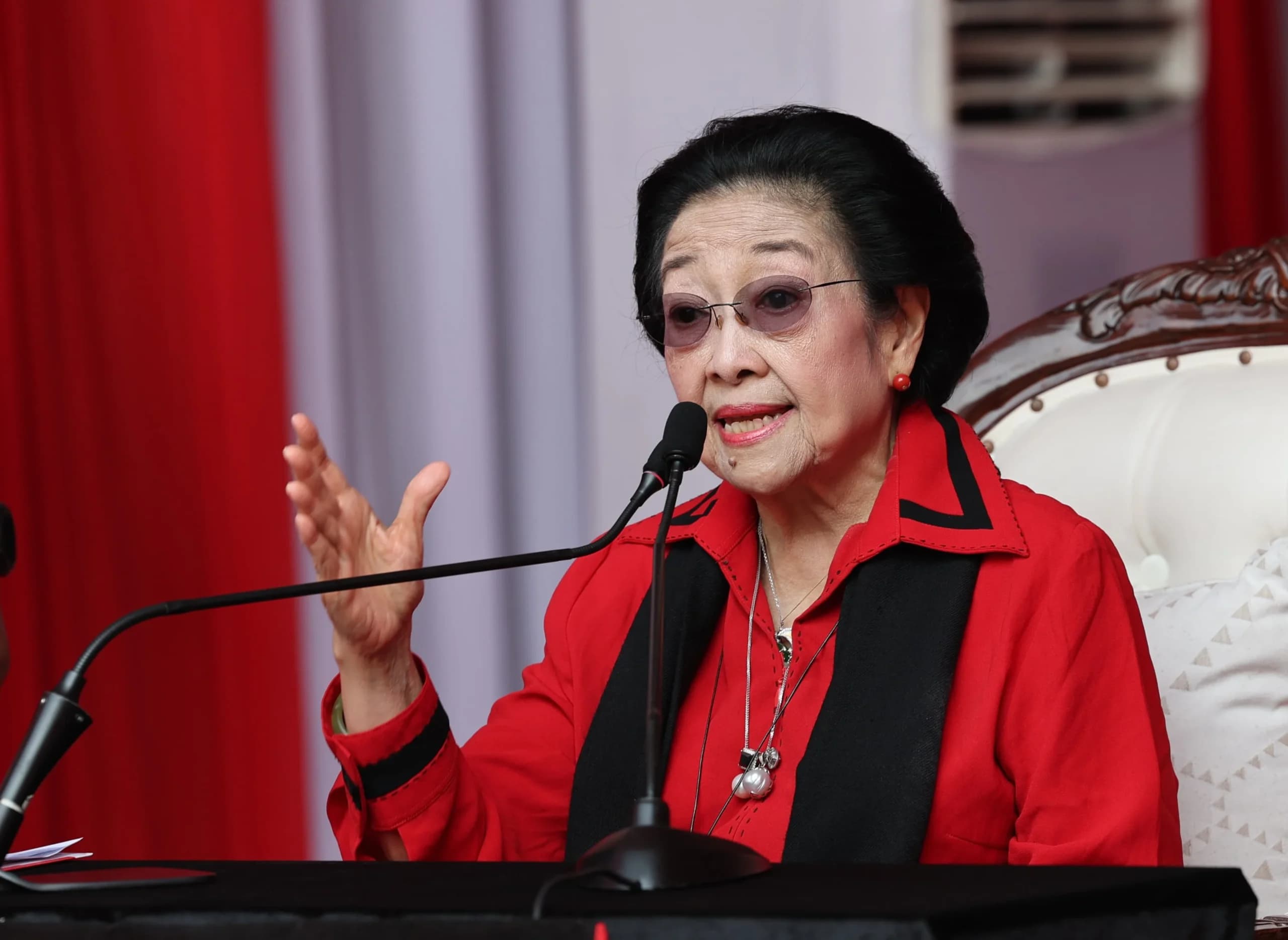 Megawati Kritik BPJS Mulai “Dikutak-kutik”: Saya Bikin Itu untuk Rakyat!