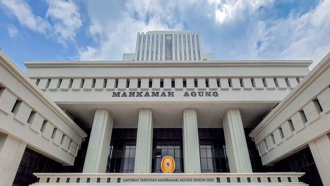 MA menolak kasasi yang diajukan jaksa erhadap vonis bebas mantan Direktur Pemberitaan JakTV, Tian Bahtiar, dalam perkara dugaan perintangan penyidikan atau obstruction of justice.