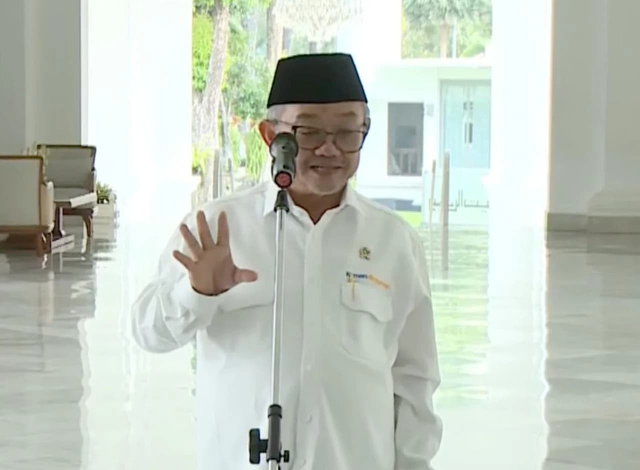 Mendikdasmen Sebut Guru Non-ASN Bisa Jadi PNS atau PPPK