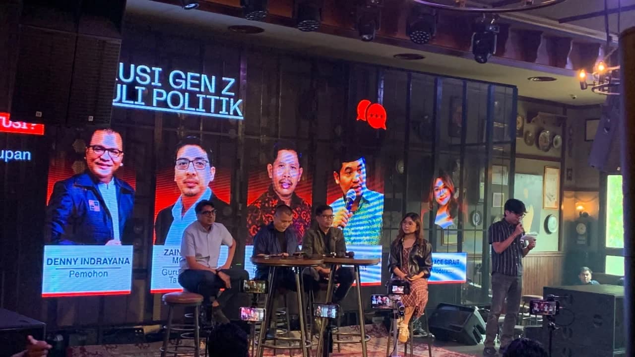 Gugat Pencalonan Gibran ke MK, Denny Indrayana: Kita “Digibranin” 2 Kali