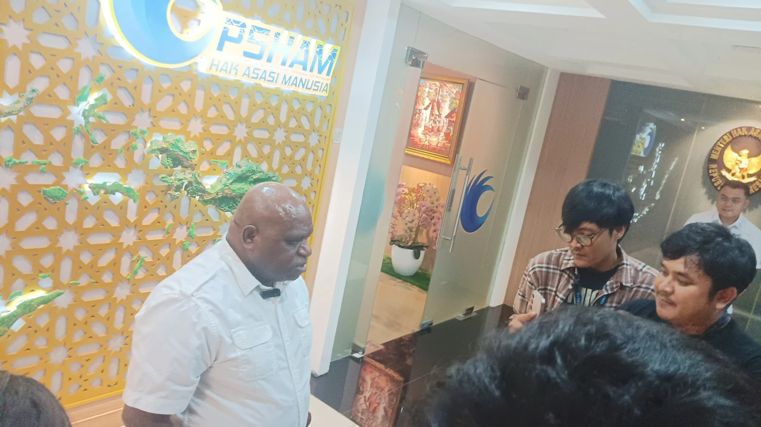 Menteri Pigai Kritik Kemendagri Ingin Buat Definisi Orang Asli Papua