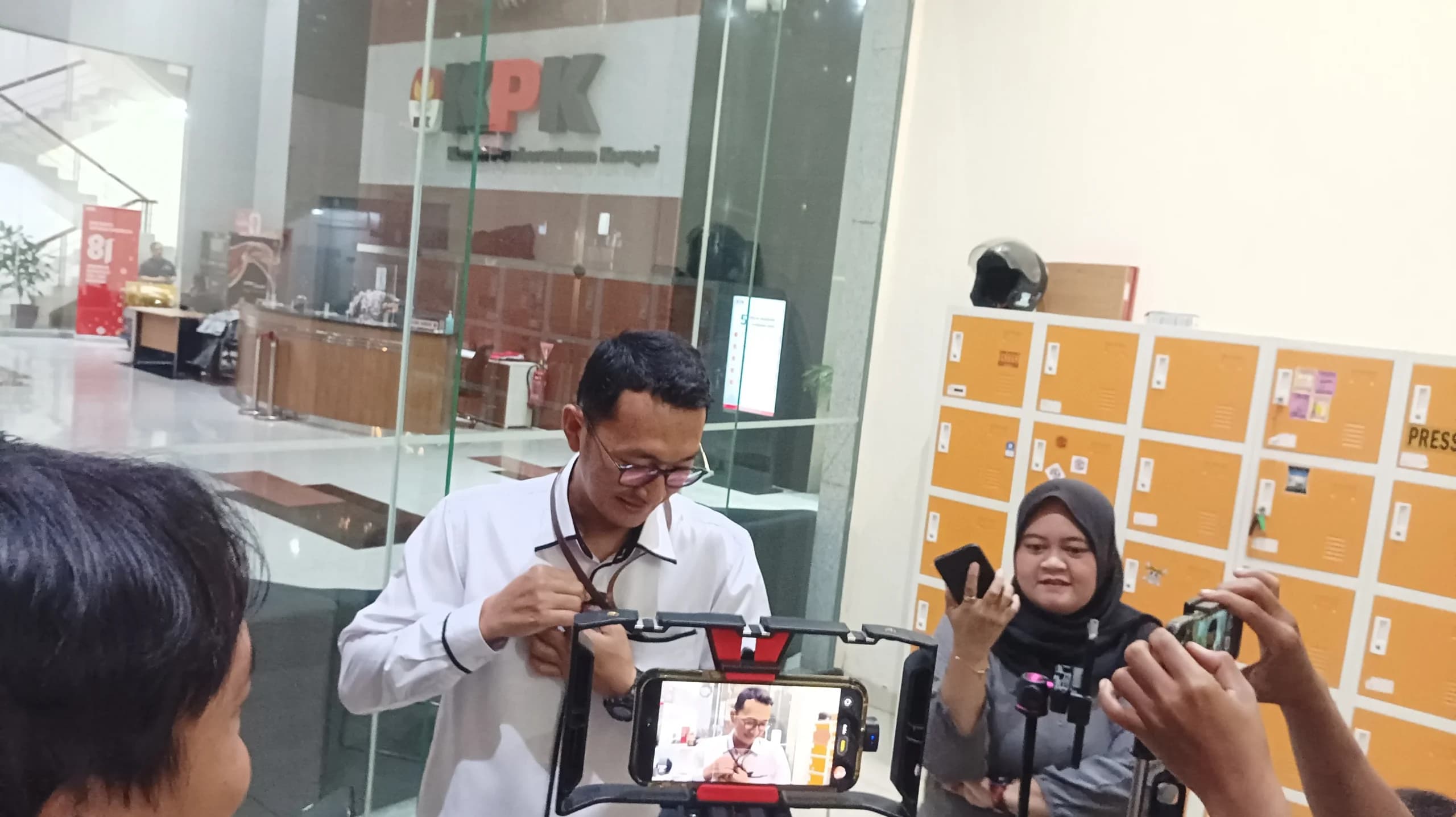 KPK Dalami Dugaan Anggota DPRD Jadi Perantara dalam Kasus Anom Widyantoro