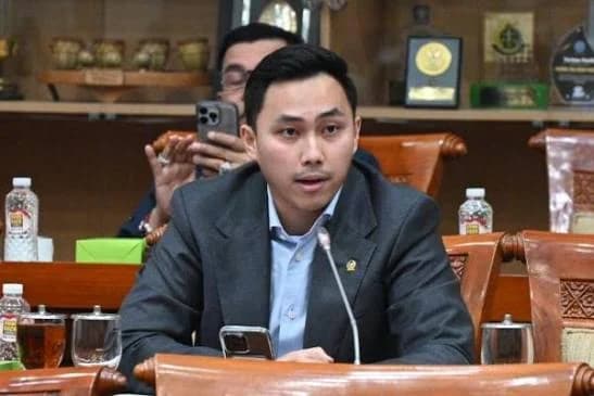 Data Desil Jadi Hambat Beasiswa, DPR: Jangan Sampai Anak Kehilangan Hak Sekolah