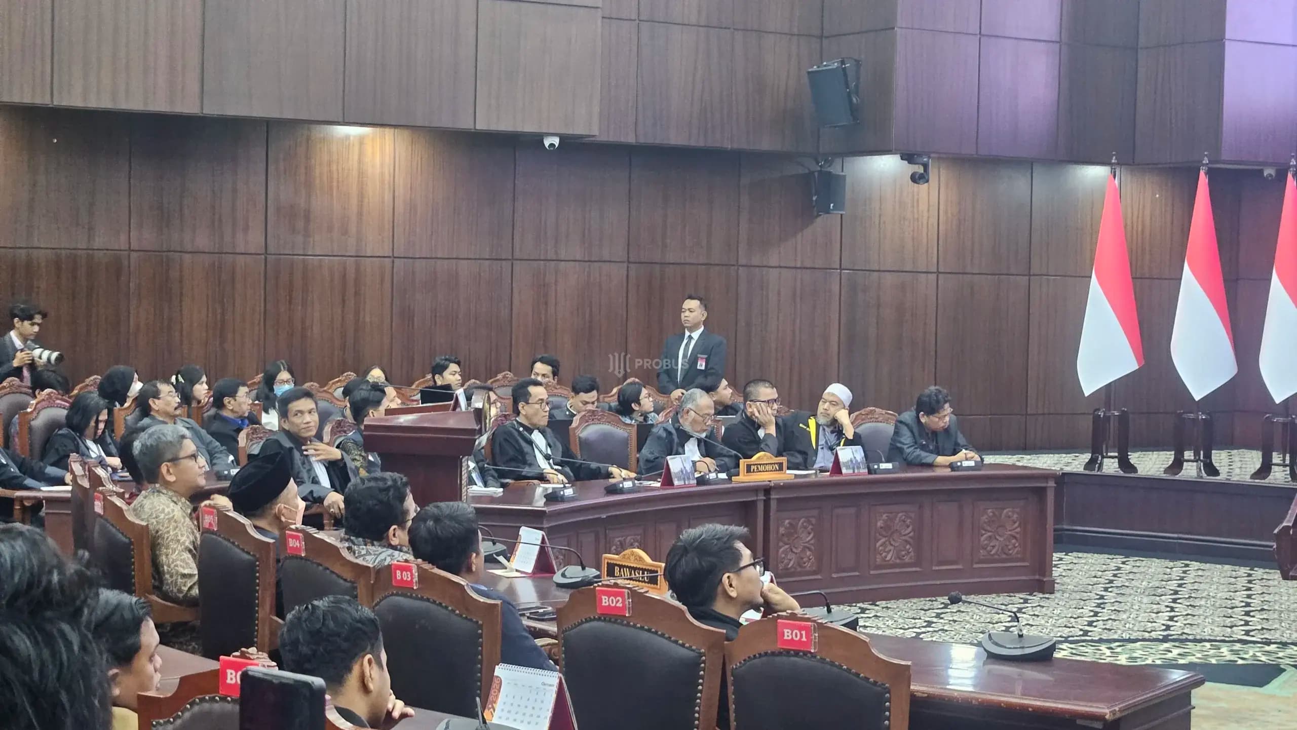 Denny Indrayana Singgung ‘Paman Usman’ Usai Putusan MK soal Ijazah Gibran
