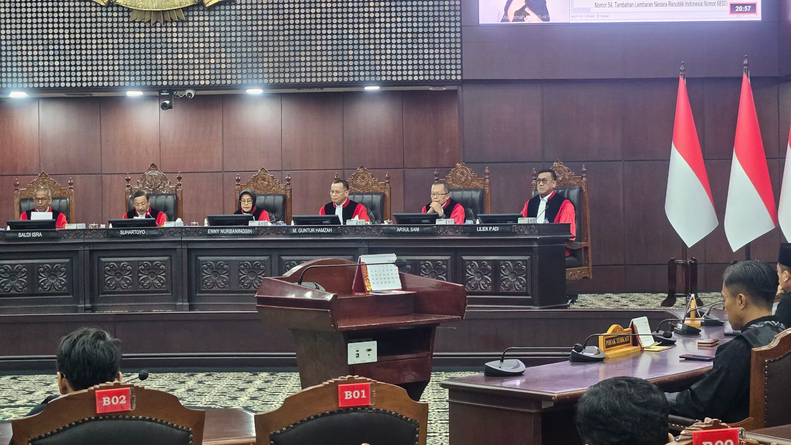 MK Tegaskan Kepala Daerah Terdakwa Korupsi Bisa Diberhentikan Sementara