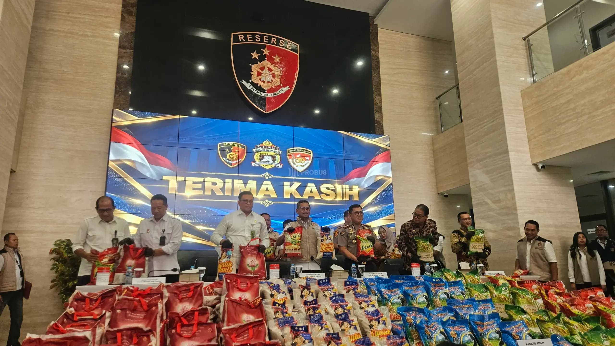 Bapanas Perintahkan 5 Jenis Beras Fortifikasi Bodong Ditarik dari Pasaran