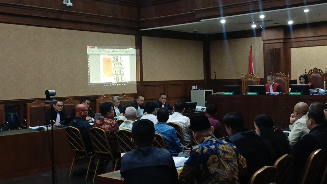 Jaksa KPK Sita US$500 dari Anak Bos Maktour Fuad Hasan