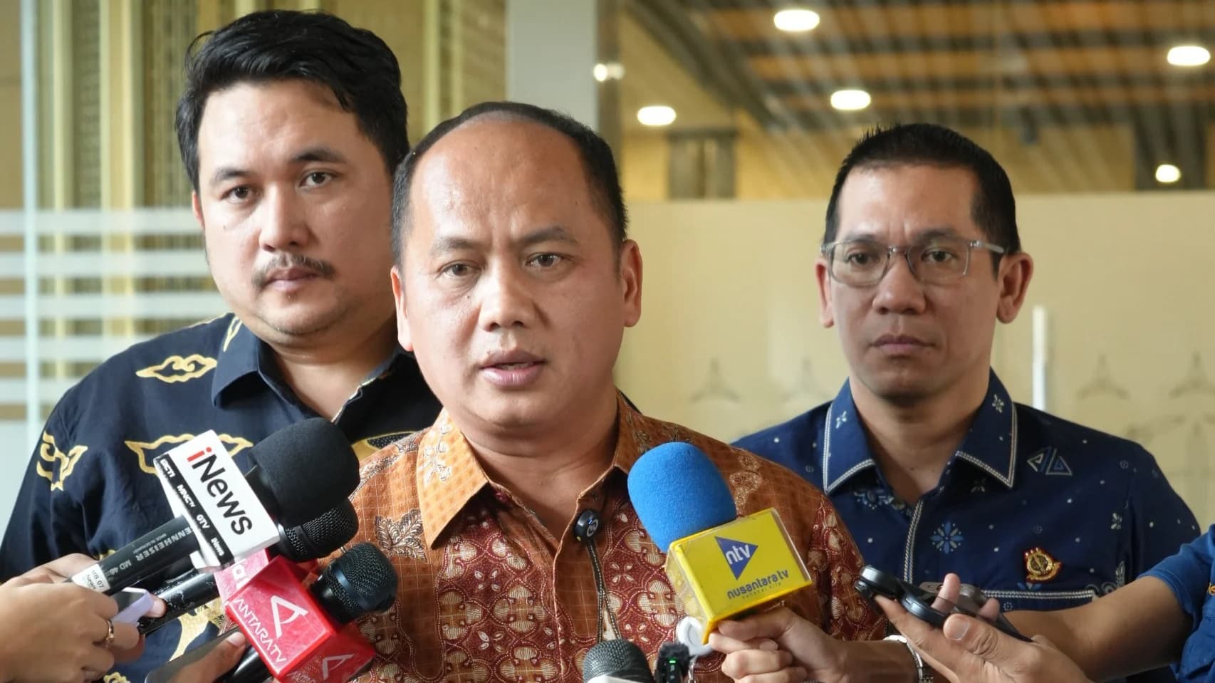 Kejagung Tetapkan 5 Tersangka Korupsi Pengadaan Motor Listrik MBG, Ada Perwira TNI