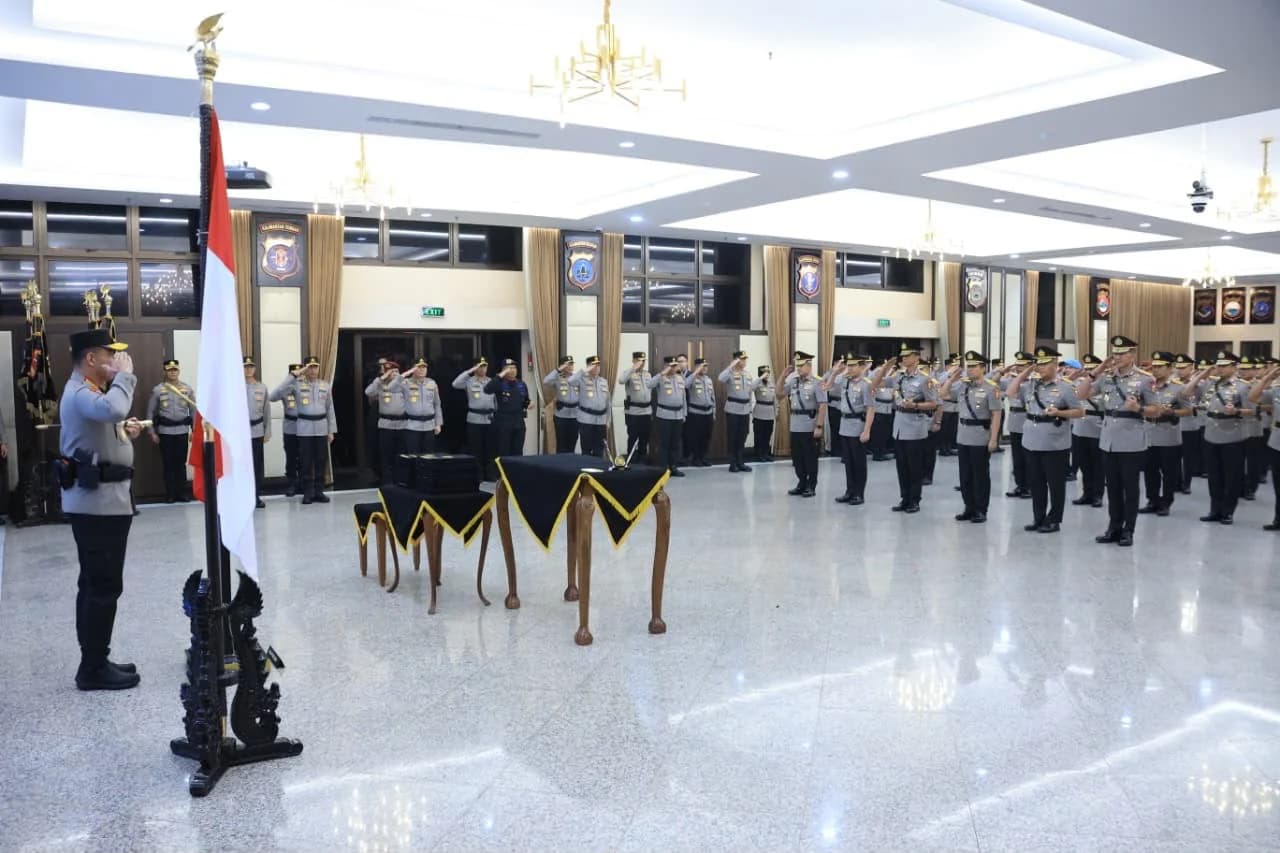 Kapolri Jenderal Suyudi Rombak 19 Kapolda saat Mutasi Besar-besaran Polri