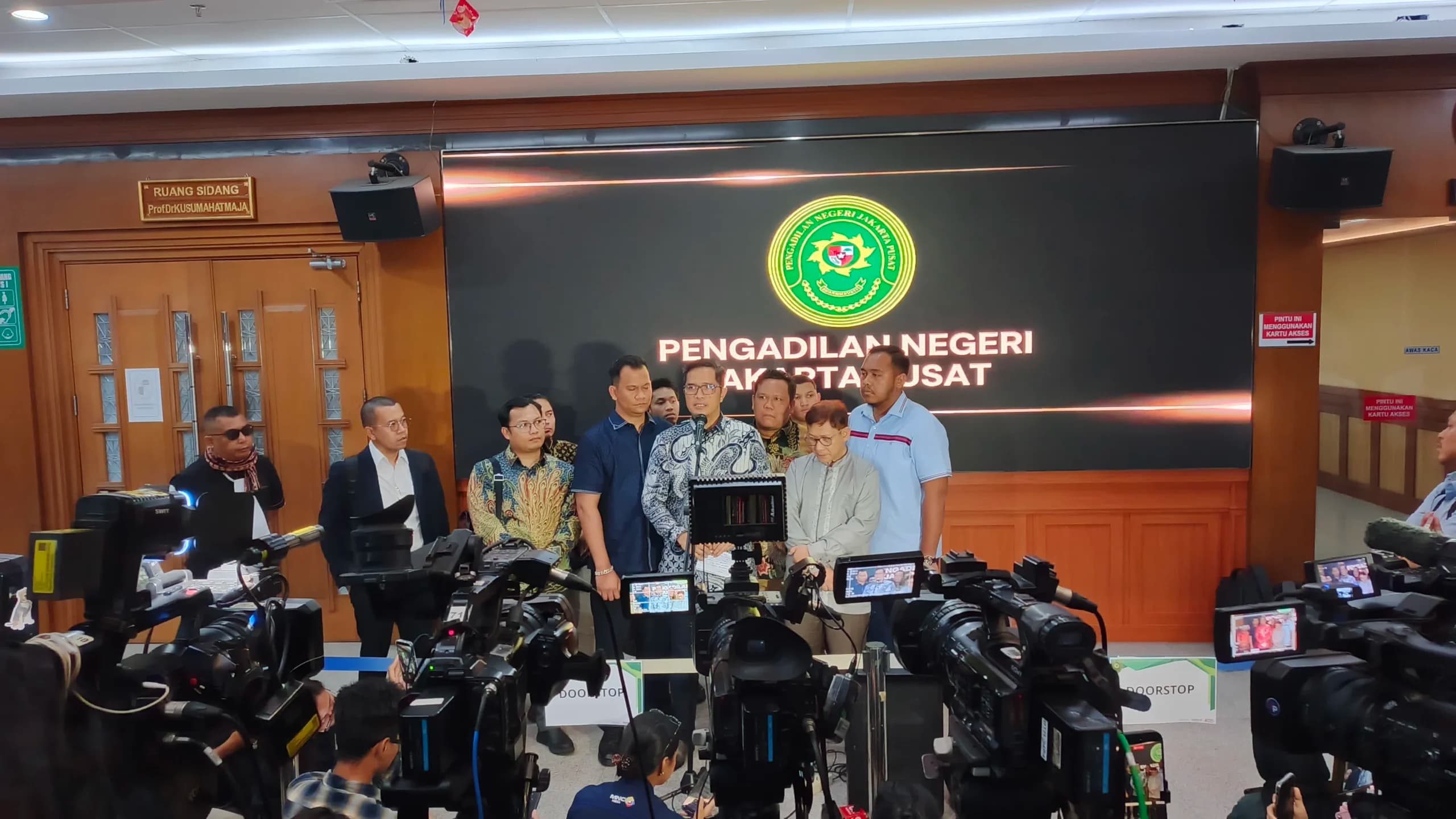 Kubu Febrie Adriansyah Sebut Jaksa Pakai Jurus “Sapu Jagat” di Dakwaan TPPU