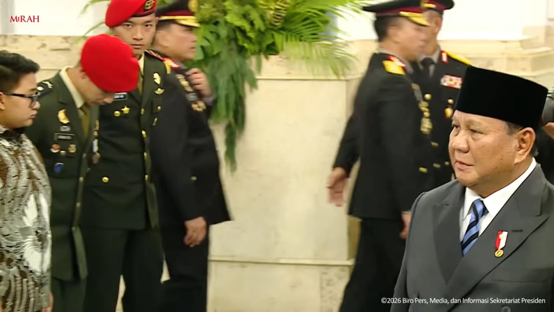 Soroti Latar Belakang Prabowo, Prof Uceng: Jangan Sampai TNI dan Polri Sama-Sama Bergaya Militer