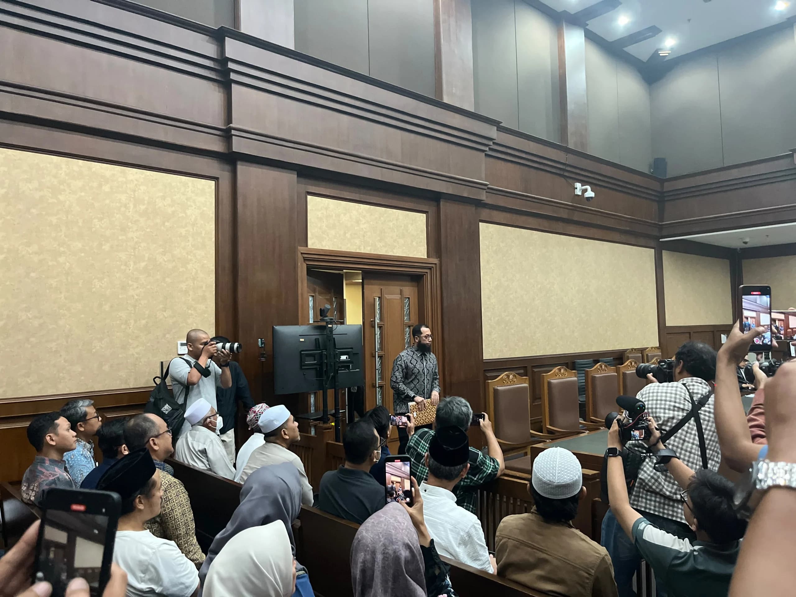 Khalid Basalamah Akui Kembalikan Uang ke Rekening KPK soal Korupsi Haji