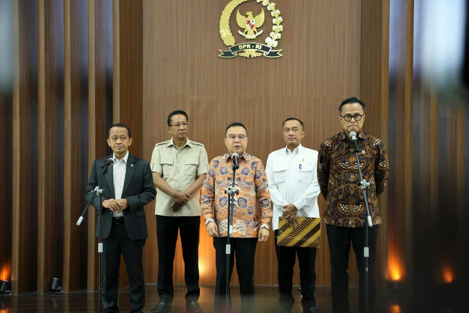 5 Jurnalis Hilang Kontak Saat Erupsi Anak Krakatau, DPR Desak SAR Gaspol Cari Korban