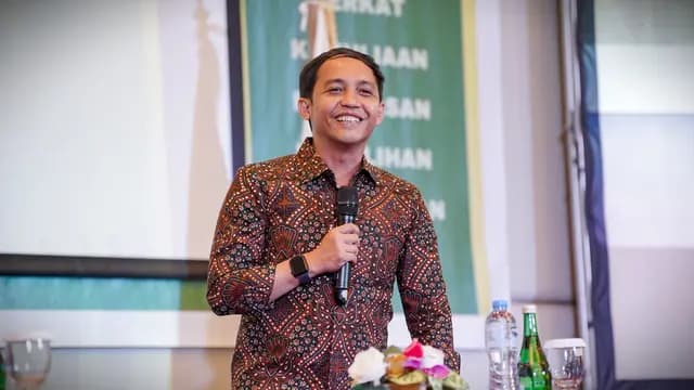 Sekretaris Jenderal PSI Raja Juli Antoni.