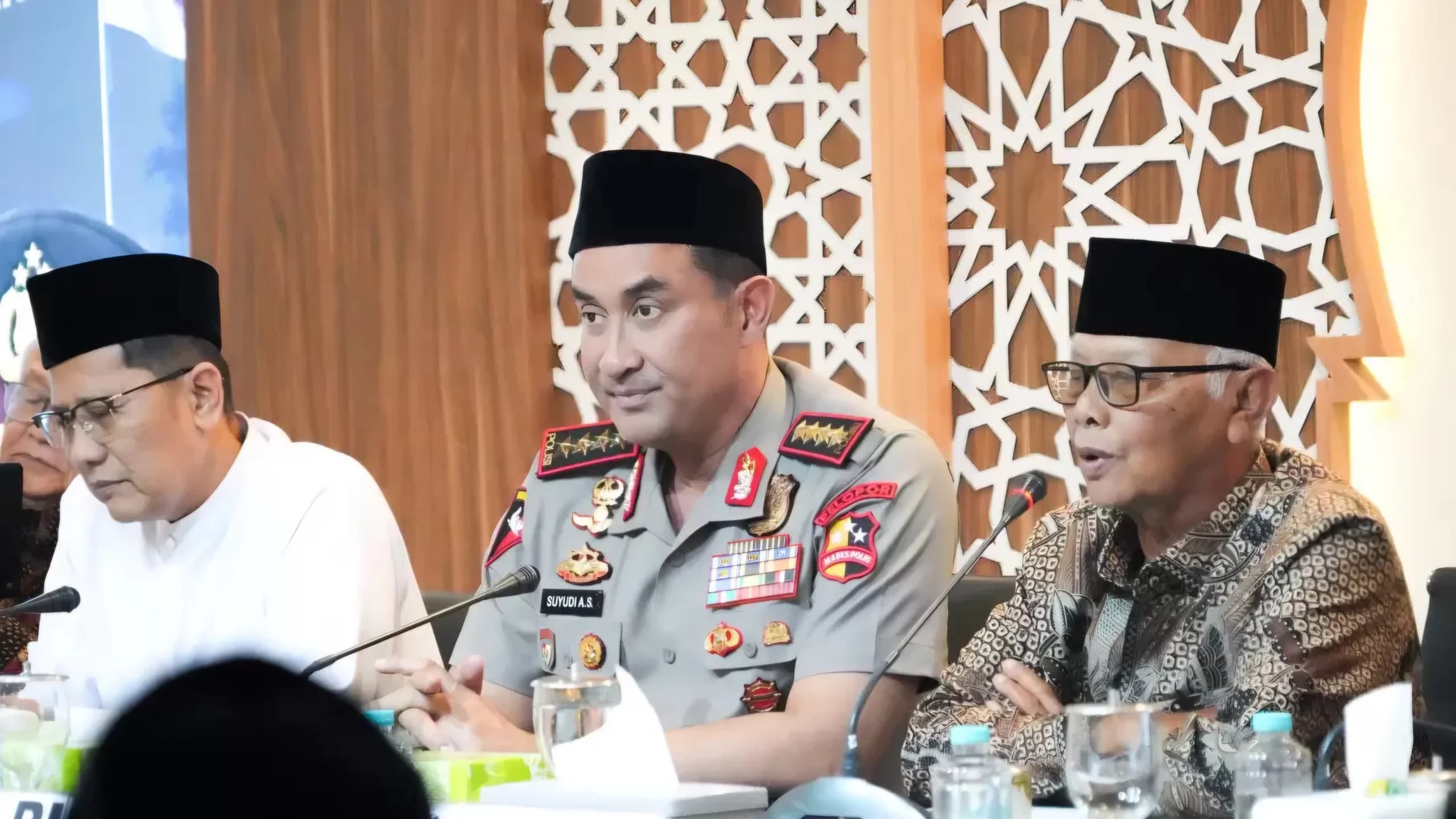 Kapolri Jenderal Suyudi Minta MUI Keluarkan Fatwa Haram Vape, Ini Alasannya