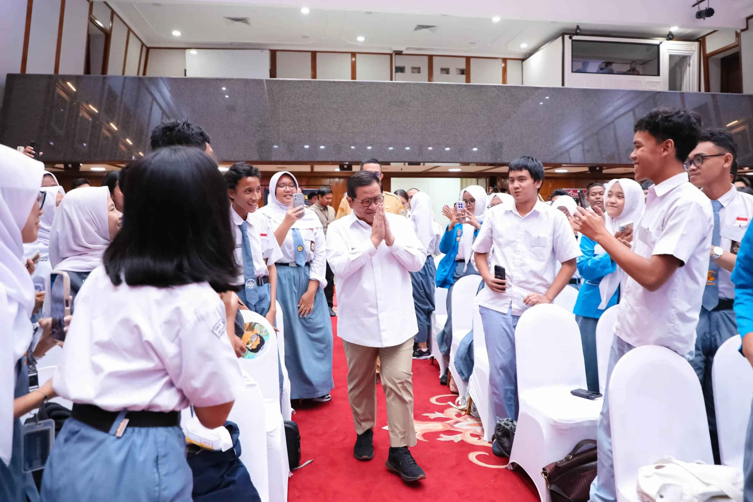 Pramono Titipkan Masa Depan Jakarta ke Generasi Muda: Kalian Bertanggung Jawab